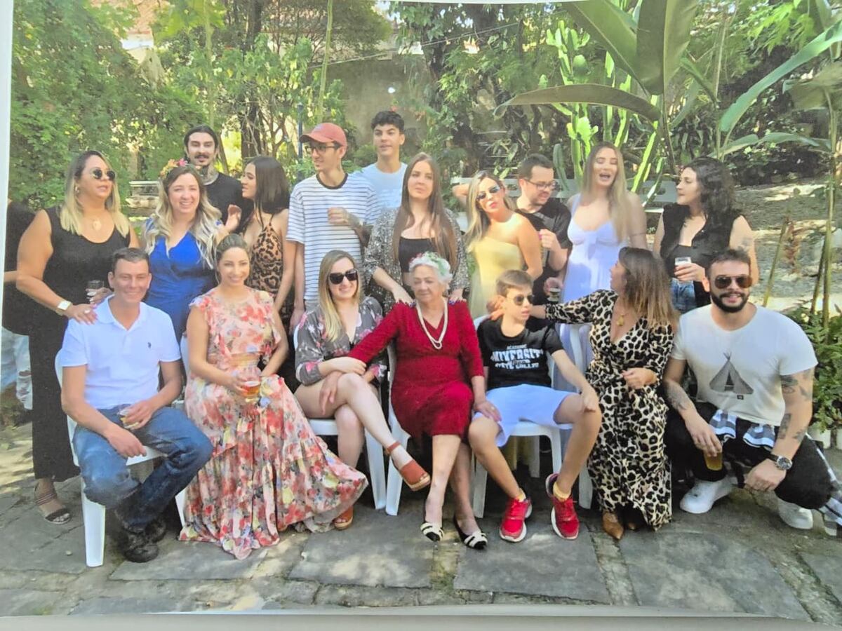 ‘Minha profissão sempre foi ser mãe’: a trajetória da mãe de 95 anos que criou 16 filhos